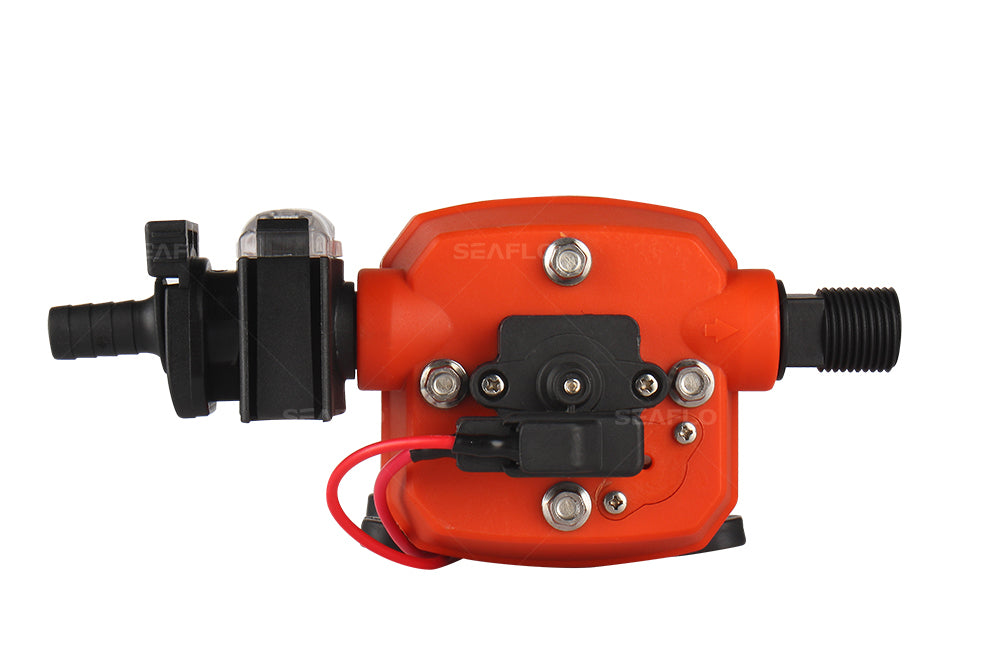 משאבת מים חשמלית 12V לקרוואן וכלי שייט משאבת דיאפרגמה למים מתוקים 4 מתאימות 17 ליטר/דקה לחץ אוויר 40psi דגם DP1-045-040-41 תוצרת SEAFLO 
