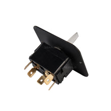 טען תמונה למציג הגלריה, מפסק למשאבת מים 24V על פאנל אלומיניום שחור SEAFLO דגם SFSP-02