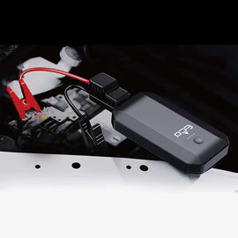 בוסטר התנעה לרכב ג'אמפ סטרטר לרכב 9,000mAh מתאים להתנעה וטעינה לרכב בנזין / דיזל או אופנוע דגם ECOJS700 תוצרת אקו ECO