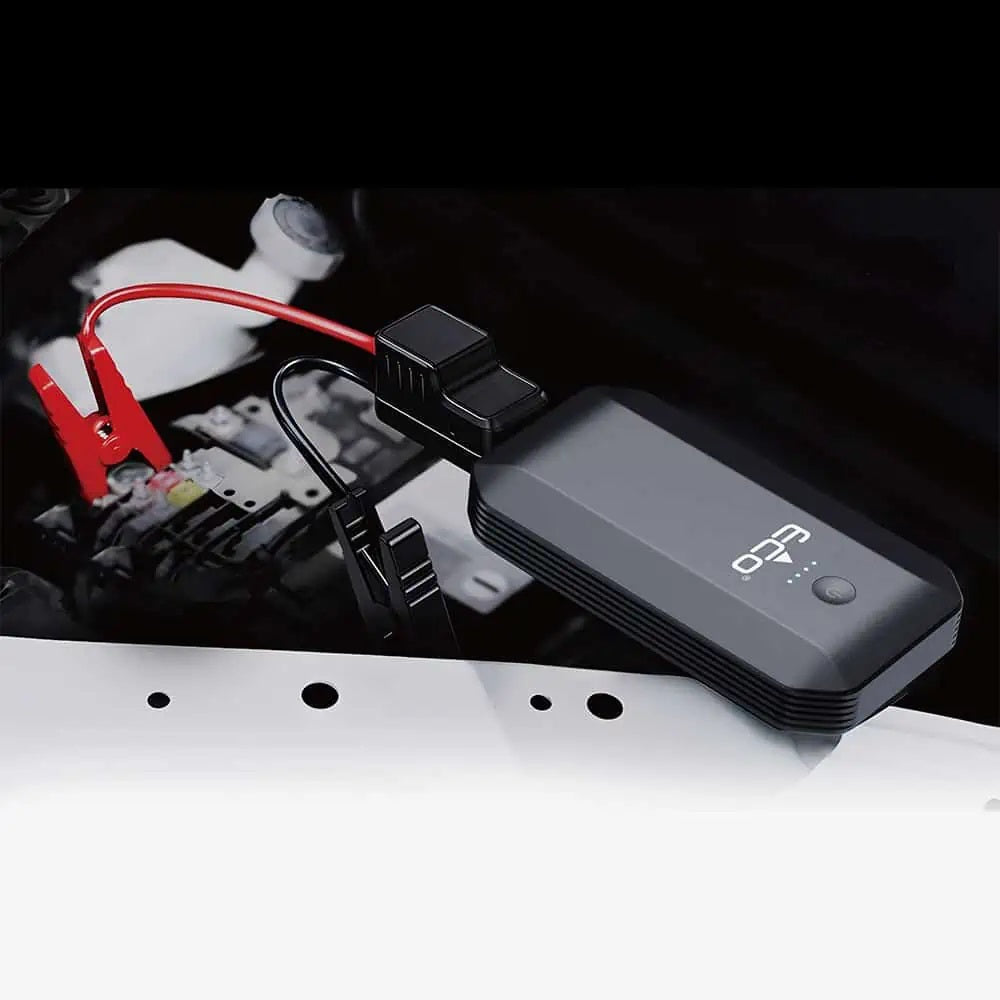 בוסטר התנעה לרכב ג'אמפ סטרטר לרכב 9,000mAh מתאים להתנעה וטעינה לרכב בנזין / דיזל או אופנוע דגם ECOJS700 תוצרת אקו ECO