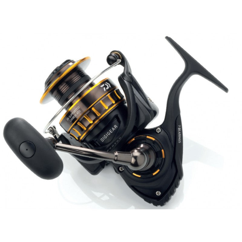 רולר דייג לחכה BLACK GOLD BG 5000 מתאים למים מלוחים טכנולוגיה הרמה ראשונה תוצרת דייווה DAIWA יפן 