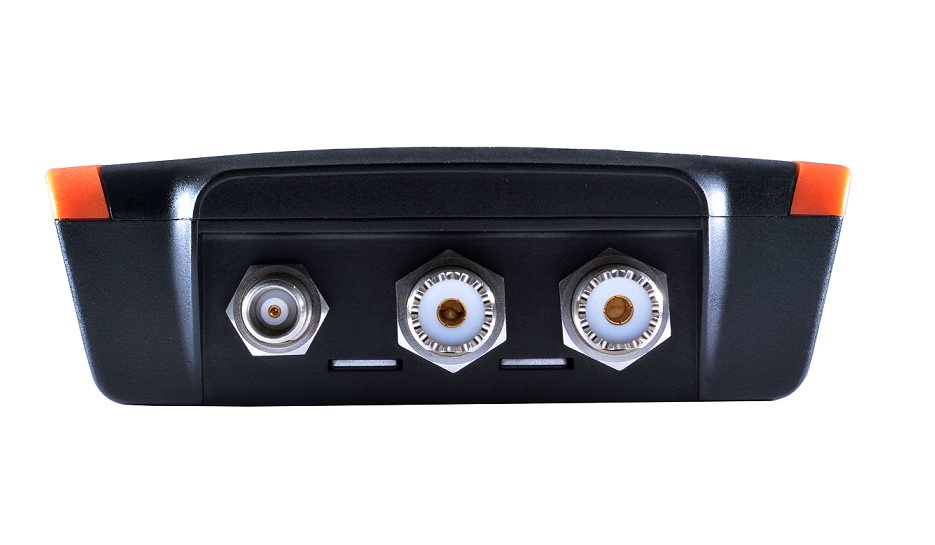 משדר מקלט AIS מחלקה B הספק 5W טכנולוגיית SOTDMA עם GPS ומפצל אנטנה מובנים לסירת RIB דגם B953 תוצרת em-trak