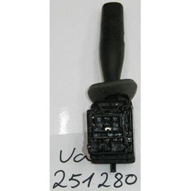 ידית מתגים אחורי VALEO לפיג'ו 306 1994-2002 / סיטרואן BERLINGO 1996-2011 ועוד 7 דגמים אתות ברלינגו+ער' אח'+קד'02< מק