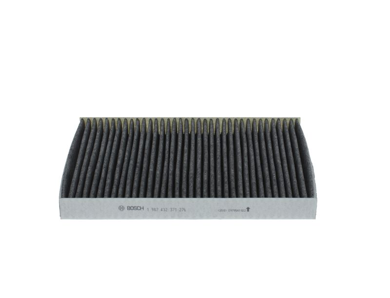 מסנן מזגן פחמי אודי A4   2000< 1 987 432 371
