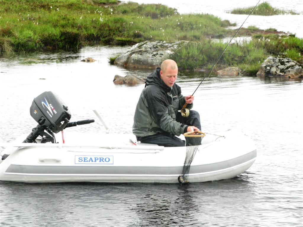 SEAPRO סירה גומי מקצועית רצפת אלומיניום קשיחה אורך 2.7 מטר תקן CE